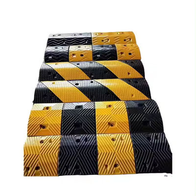 comprar Golpes de velocidad amarillos y negros / Joroba de carretera de goma personalizada Fabricación en línea