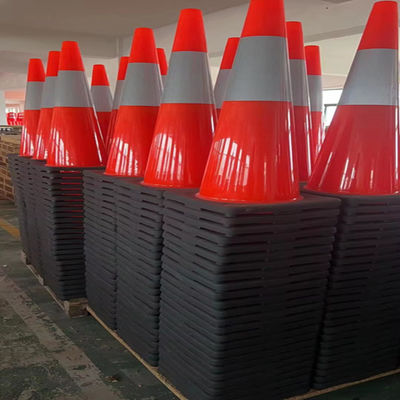 comprar Cone de tráfico vial de PVC Cone de trabajo de carretera reflector visibles de altura Fabricación en línea