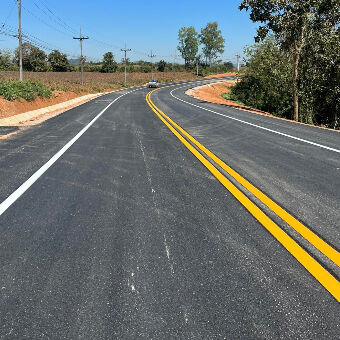 comprar Pintura termoplástica de pavimento de la carretera Marcaciones reflectantes 30% Perlas de vidrio Alta blancura Pintura de marcado de la carretera Fabricación en línea