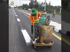 Pintura de marcado de carretera termoplástica de fusión en caliente de color blanco suave y fluido